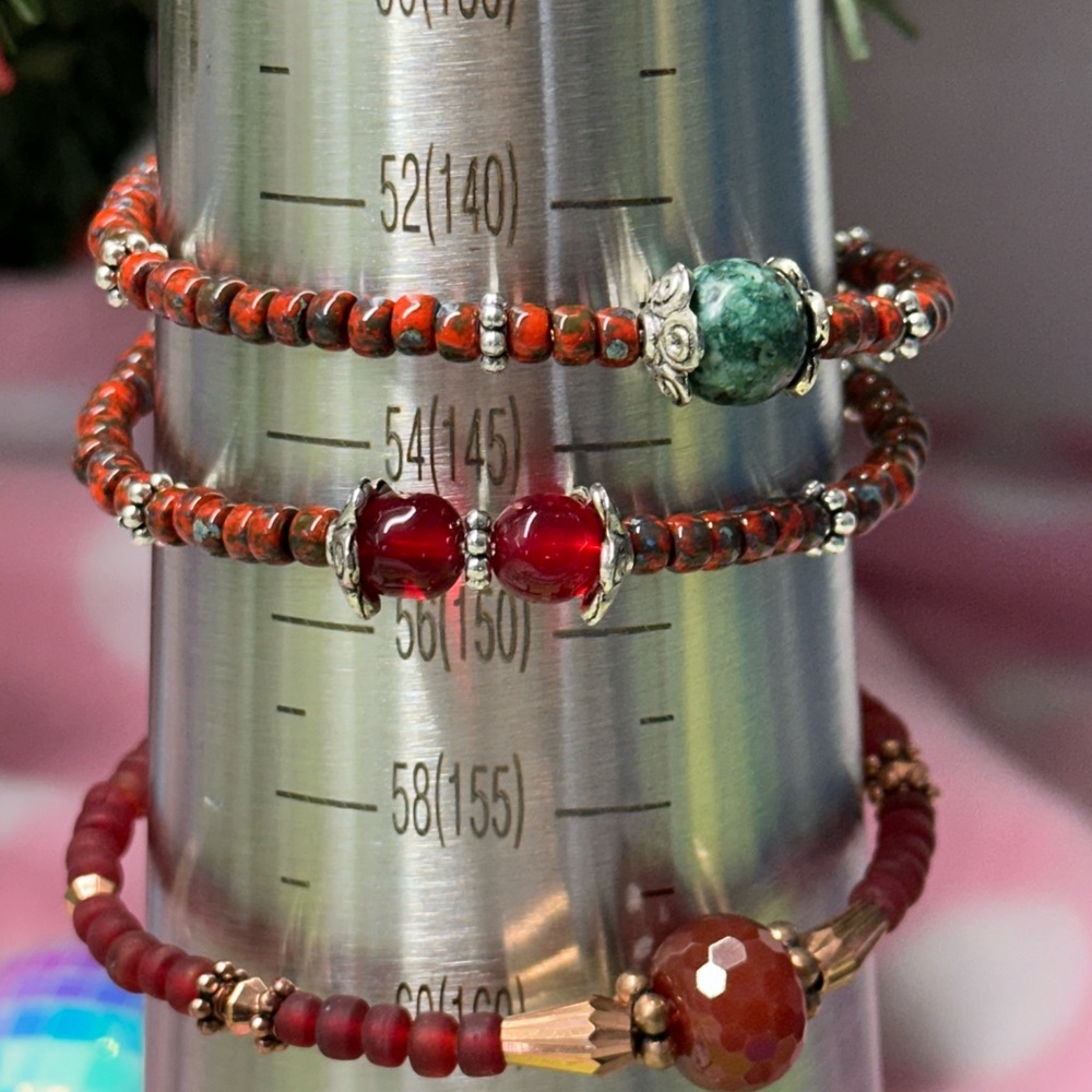 Elegant Red and Green Beaded Bracelet Set